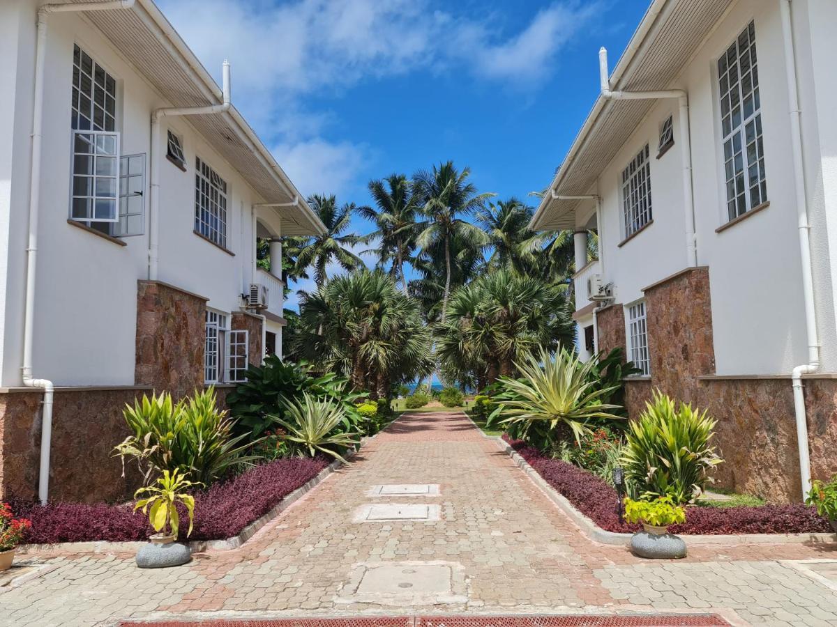 Ocean Jewels Hotel Grand Anse  Exterior photo
