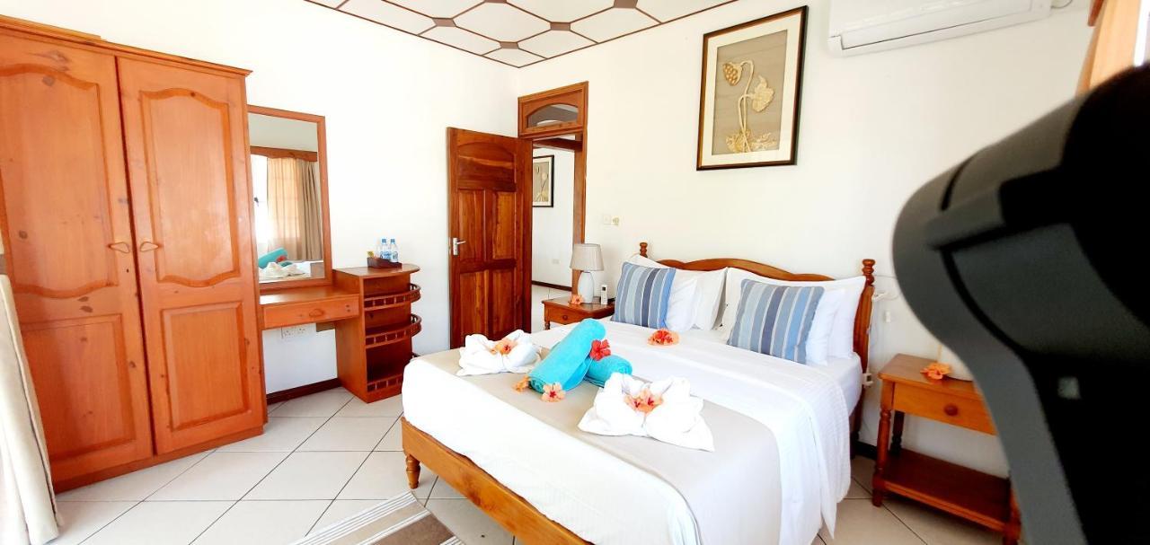 Ocean Jewels Hotel Grand Anse  Exterior photo